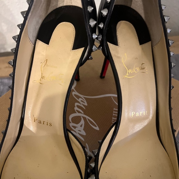 Genuine Christian Louboutin shoes. - Picture 5 of 8